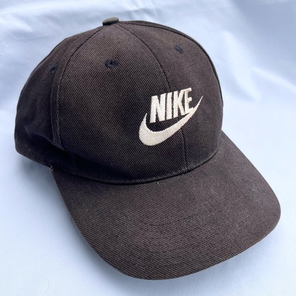 Vintage Nike Embroidered Spellout Logo Swoosh Faded Black Snapback Hat Cap - Picture 2 of 14